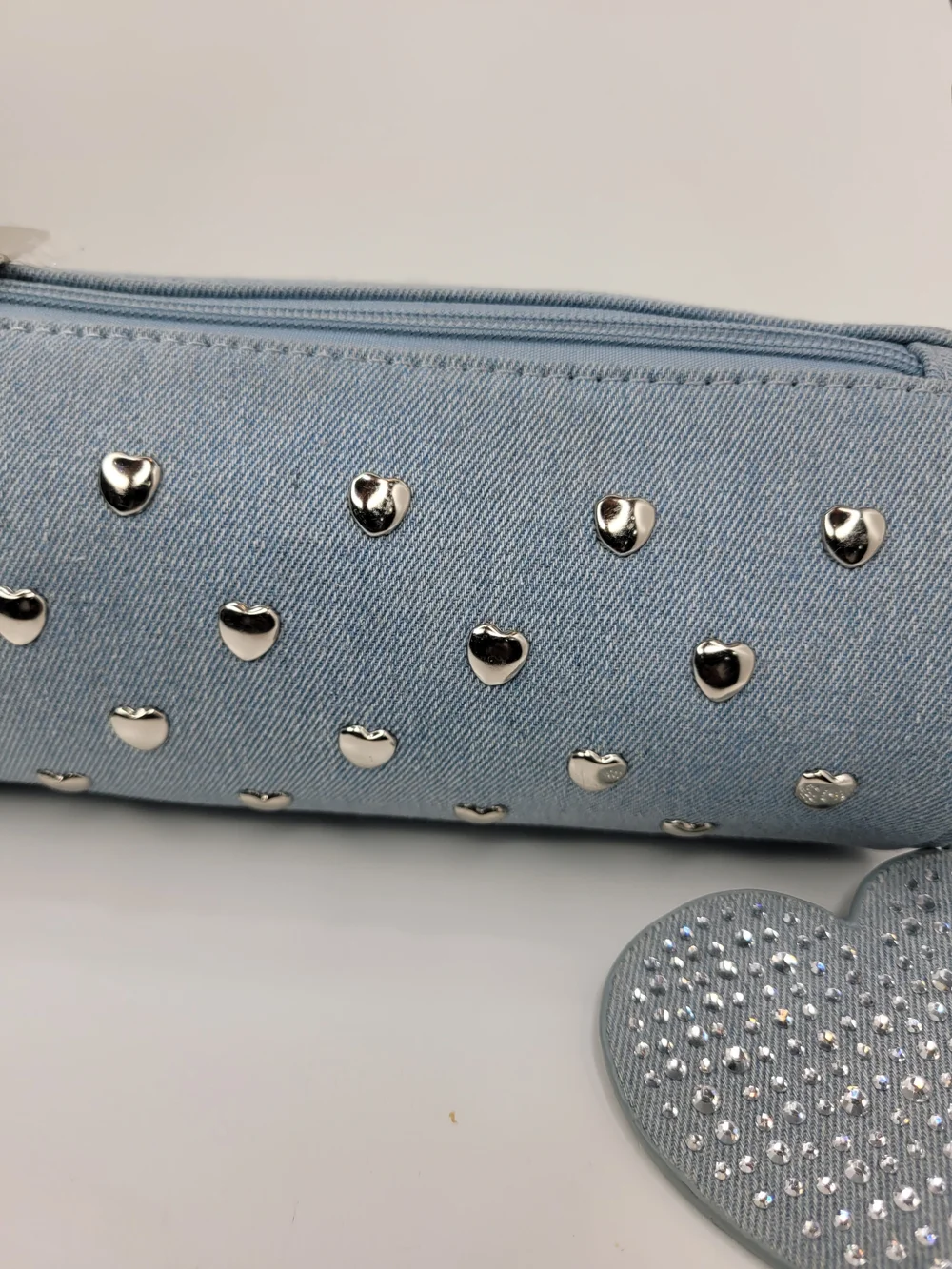 👉✨️ Betsey Johnson Light Blue Denim Studded Barrel Shoulder Bag
